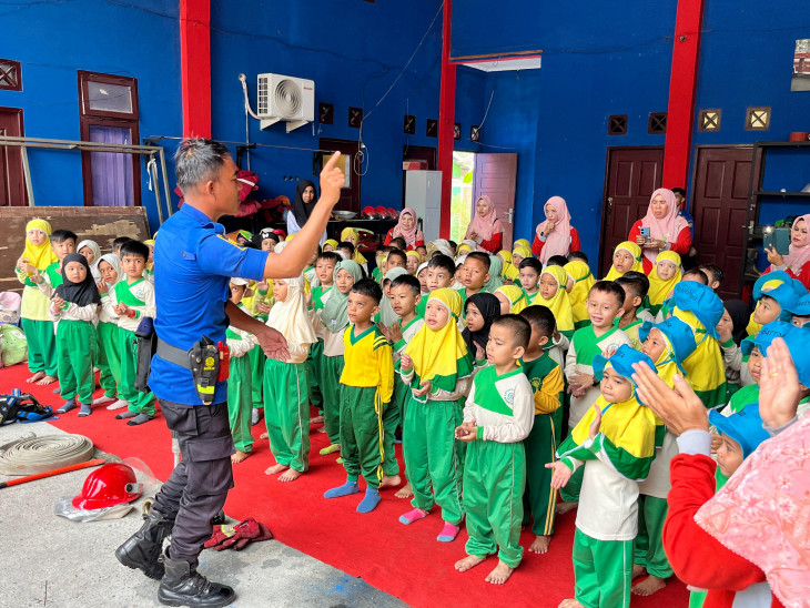 Dinas Pemadam Kebakaran Kampar Terima Kunjungan Outing Class dari TK Aisyiyah Bustanul Athfal 2